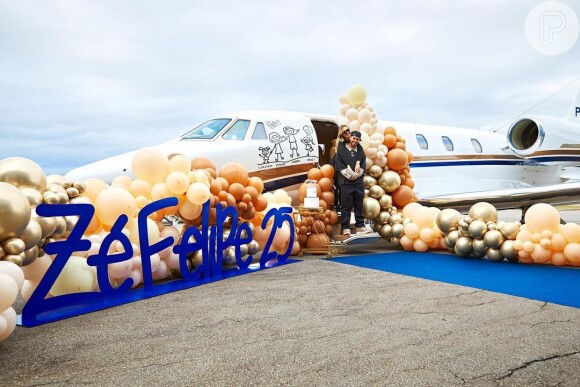 No aniversário de Zé Felipe, Virginia Fonseca comprou um avião para o marido