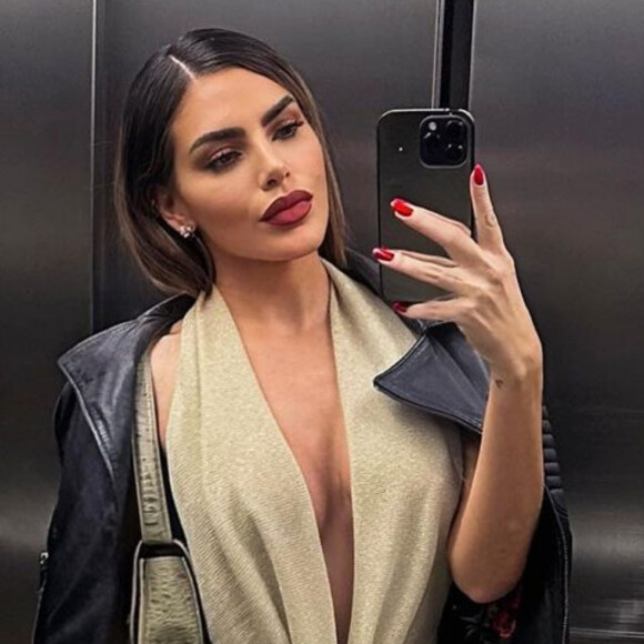 Erika Schneider, apontada como pivô de rixa entre Neymar e Medina, já foi até o Catar para encontrar famoso jogador de futebol