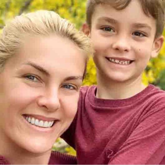 Ana Hickmann viveu mais um capítulo da guerra travada por Alexandre Correa com relação às visitas ao filho do ex-casal, Alexandre Júnior, de 9 anos