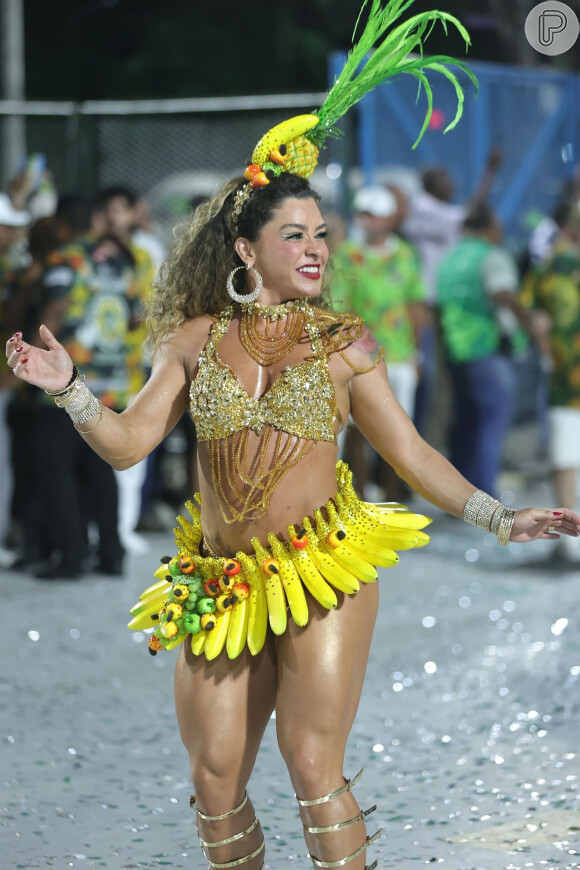 Carnaval 2024: a rainha de bateria da Mocidade é Fabíola de Andrade
