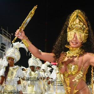 Carnaval 2024: a rainha de bateria da Mangueira é Evelyn Bastos