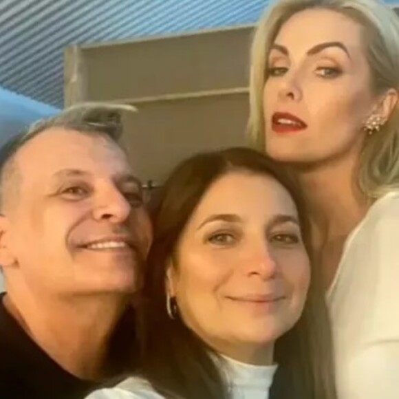 Ana Hickmann cortou da sua vida Cláudia Helena após investigação de um pagamento não reconhecido pela apresentadora no valor de 100 mil reais