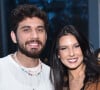 Ana Castela e Gustavo Mioto utilizaram as redes sociais nesta segunda-feira (15) para anunciar o fim do relacionamento de pouco mais de um ano