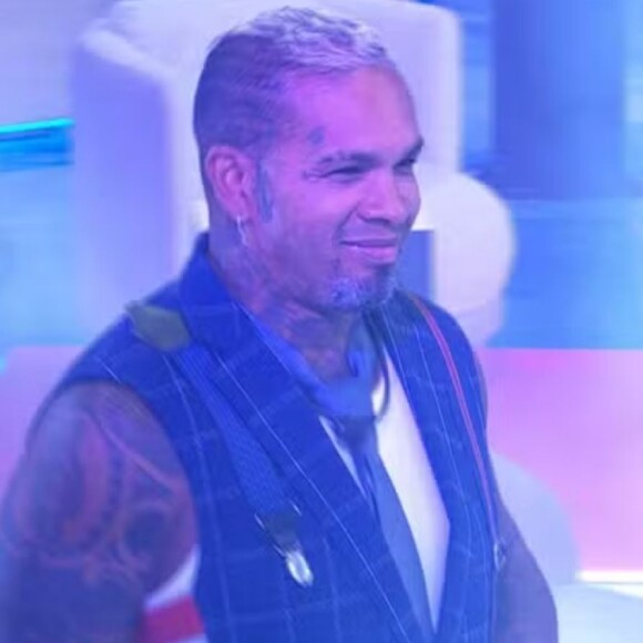 'BBB 24': Rodriguinho surpreende internautas ao dançar e sorrir em show de Jota Quest