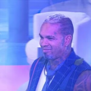 'BBB 24': Rodriguinho se diverte ao som dos hits de Jota Quest