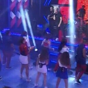 No 'BBB 24', Jota Quest animou os brothers com canções icônicas e emocionais