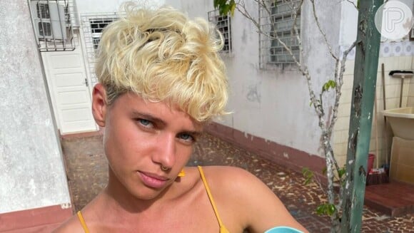 Bruna Linzmeyer é assumidamente uma mulher queer e faz questão de não seguir padrões