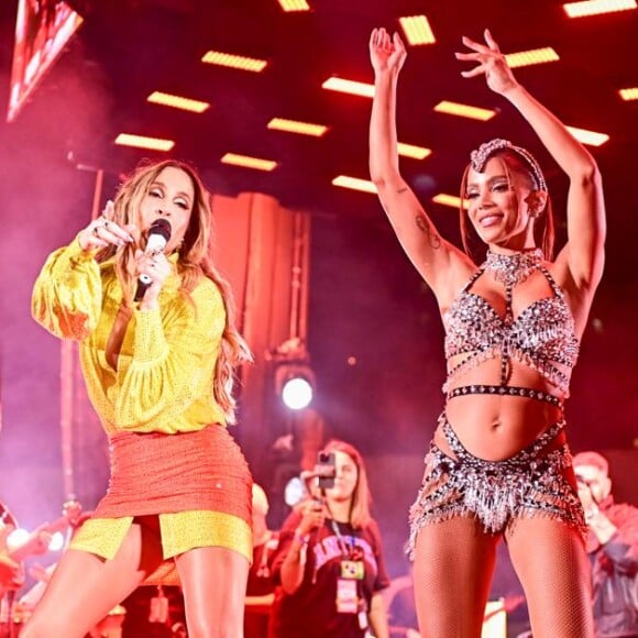 Vídeo: fã de Anitta atira copo em Claudia Leitte durante Ensaio e cantora expulsa homem: 'Pode se sair, irmão!'