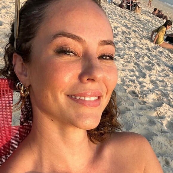 Corpo real de Paolla Oliveira tem gerado polêmica entre internautas na últimas semanas