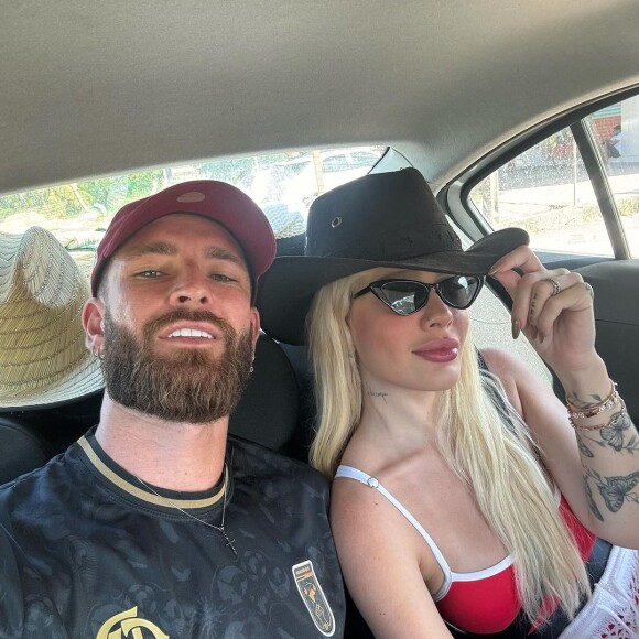 Léo Pereira vem sendo chamado de Karolino por torcida do casal e fãs de Karoline Lima