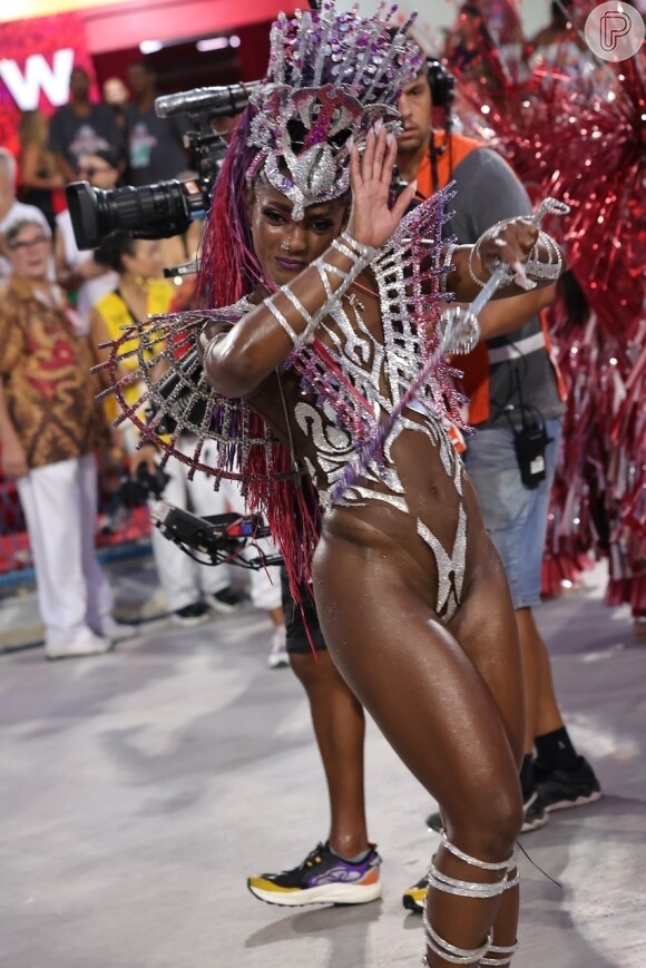 Rainha da Viradouro no carnaval 2024, Erika Januza arrasou no posto pelo terceiro ano seguido