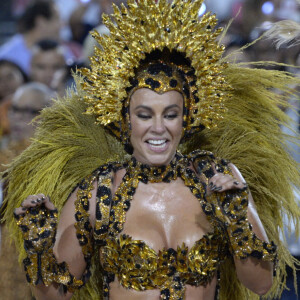 O desfile de Paolla Oliveira na Grande Rio como onça foi um dos mais comentados das redes sociais