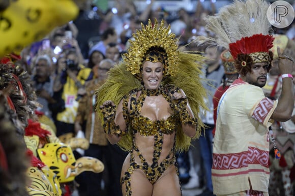 O desfile de Paolla Oliveira na Grande Rio como onça foi um dos mais comentados das redes sociais