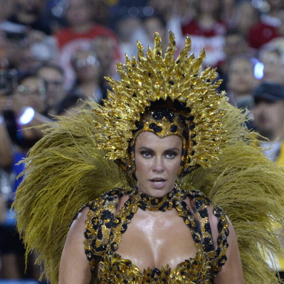 Paolla Oliveira foi uma das rainhas de bateria mais elogiadas de todo o Carnaval brasileiro