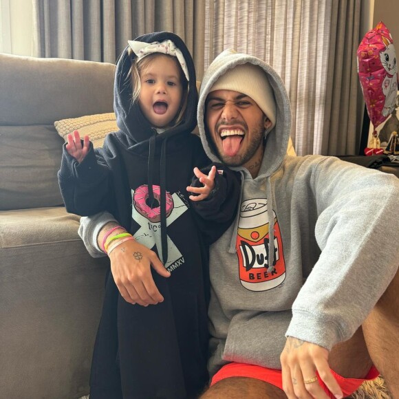 Zé Felipe defendeu que Maria Alice comece a estudar com 5 anos; os pais são obrigados a matricular os filhos aos 4 anos, segundo a legislação brasileira