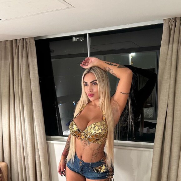 Juju Ferrari virou alvo de muitas críticas nos comentários, onde internautas reclamaram do conteúdo
