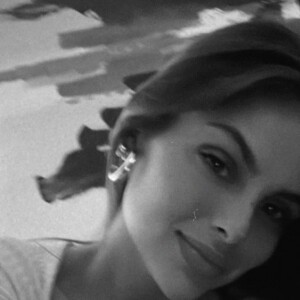 A modelo paulistana Kimberly é apontada como a mãe do terceiro filho de Neymar