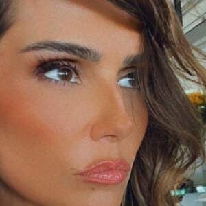 Deborah Secco deixou Samuel de Assis sem reação por conta de sua beleza