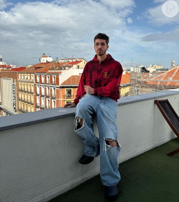 João Guilherme Ávila investe na tendência destroyed jeans