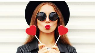 Dia do Beijo! 4 dicas para fazer sucesso na data e deixar as bocas macias e bonitas por mais tempo
