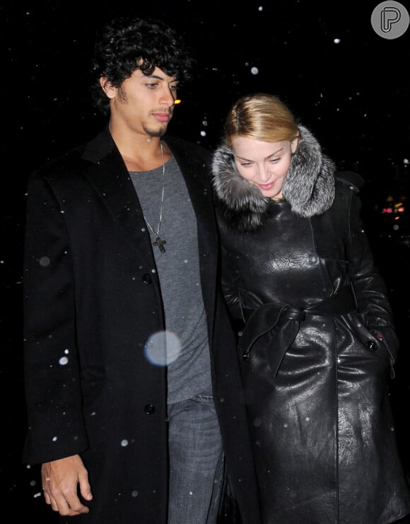 Madonna e Jesus Luz se conheceram em dezembro de 2008