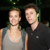 Carolina Dieckmann e o marido, Tiago Worcman, prestigiam festival Rider Weekends 2015 na Marina da Glória, no Rio de Janeiro, em 22 de janeiro de 2015