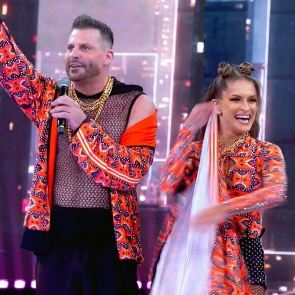 Apesar do esforço, Henri Castelli teve sua apresentação detonada na web