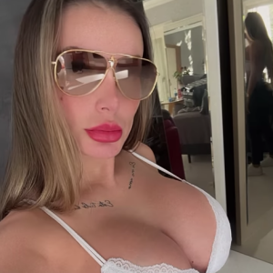 Andressa Urach é apaixonada por procedimentos estéticos e não esconde mudanças