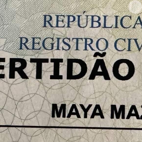 Maya Mazzafera exibiu o que parece ser a nova certidão de nascimento