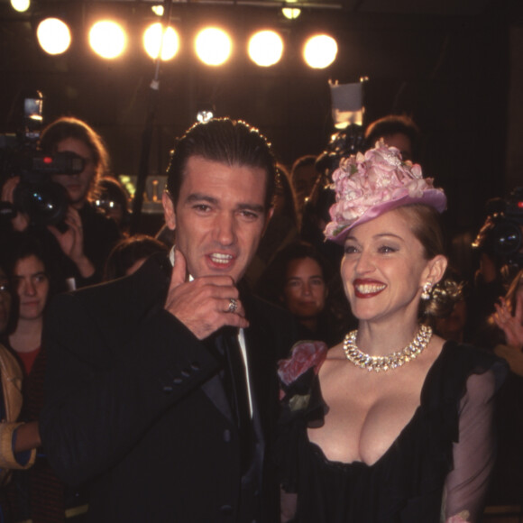 Madonna revelou um 'crush' em Antonio Banderas no clássico filme 'Na Cama com Madonna'