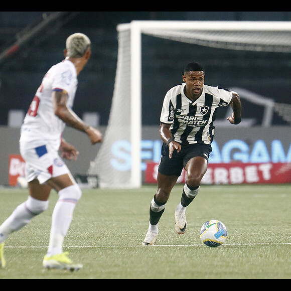 Botafogo x LDU (Equador) pelo grupo D da Libertadores tem exibição da Globo às 21h30 nesta quarta-feira, 8 de maio de 2024 para alguns estados