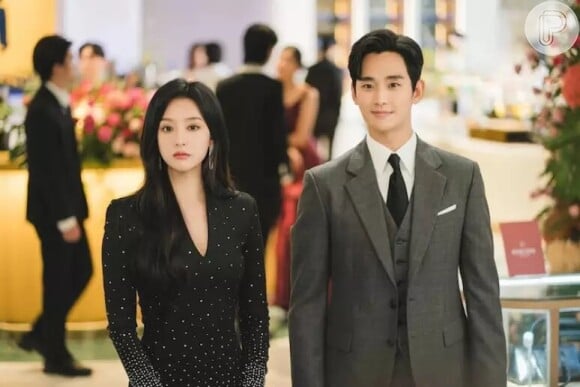 'Rainha das Lágrimas' é o novo grande fenômeno da Netflix que conta a história de Hae-in (Kim Ji-won) e Hyun-woo (Kim Soo-hyun)