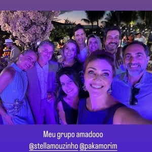 Angélica também apareceu curtindo muito a festa do casamento, que aconteceu em Búzios, no Rio de Janeiro