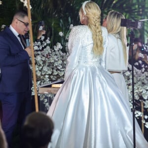 Casamento de Monique Evans e Cacá Werneck: pastor Marcos Gladstone conhece atriz e DJ há sete anos. 'Elas se tornaram nossas amigas e disseram que se fossem casar queriam que a gente celebrasse'