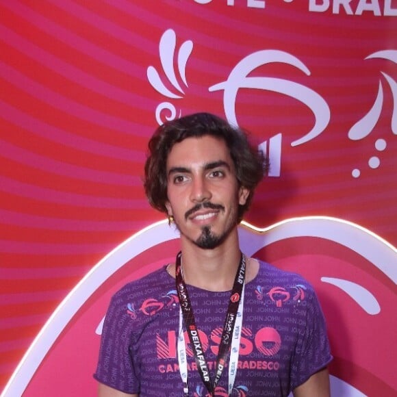 Carnaval do Rio de Janeiro em 2025 terá quatro escolas em caa uma das três noites no Grupo Especial, domingo, segunda e terça-feira; Gabriel David é o novo presidente da Liesa