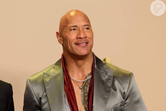 Dwayne Johnson come cerca de 6 a 7 refeições diariamente, sendo mais de 1 quilo de bacalhau  


