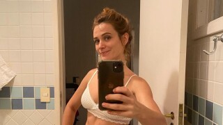 Antes e depois de Bianca Bin: atriz mostra mudança no corpo em fotos de topless e leva web à loucura. 'Tudo que pedi a Deus'