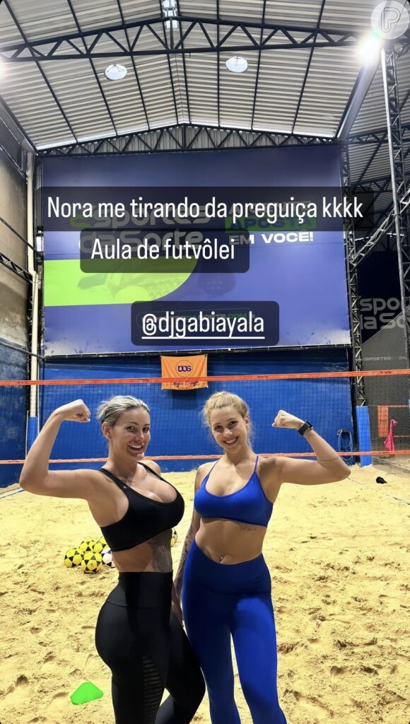 Andressa Urach postou: 'Nora me tirando da preguiça. Aula de futevôlei'