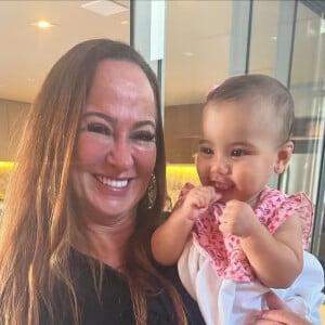 Mavie tem oito meses e é a neta caçula de Nadine Gonçalves, mãe de Neymar