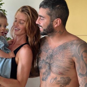 Cintia Dicker é casada com o surfista e ex-BBB Pedro Scooby