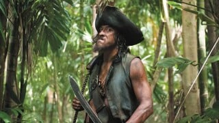 Ator de 'Piratas do Caribe' e 'Lost' morre aos 49 anos após ser atacado por tubarão no Havaí; recorde carreira de Tamayo Perry