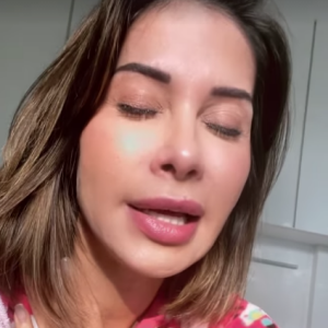 Por fim, Maíra Cardi alertou as fãs que pretendem fazer jejum para fazer acompanhamento profissional