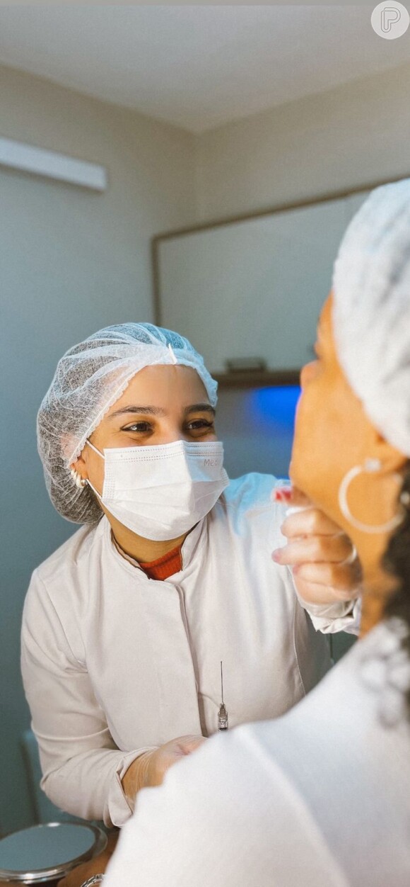 Biomédica especializada em estética avançada, Fernanda Cleter faz um alerta para o uso do PMMA