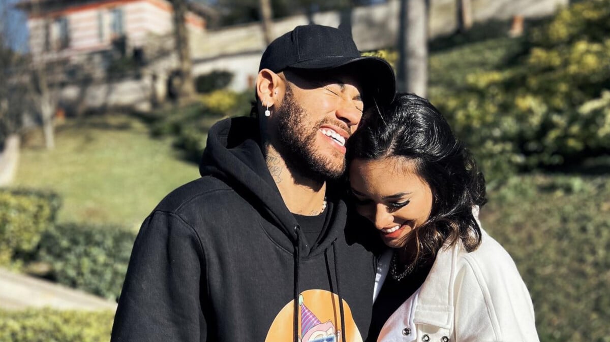 Neymar e Bruna Biancardi jantam juntos após jogador visitar nova filha, fruto de relação com Amanda Kimberly. Aos detalhes! - Purepeople