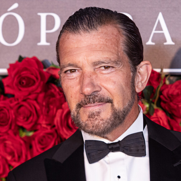 Antonio Banderas conversou com os finalistas da 'Dança dos Famosos', Amaury Lorenzo, Lucy Alves e Tati Machado