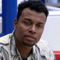 Eita! Mulher de Nego Di é presa em operação policial e comediante é investigado por lavagem de dinheiro em rifas