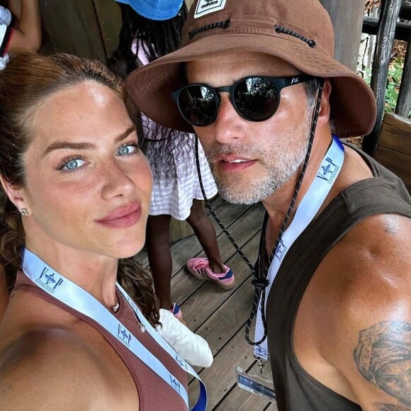 Giovanna Ewbank e Bruno Gagliasso viveram dias inesquecíveis em parques de diversão famosos