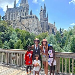 Giovanna Ewbank e Bruno Gagliasso estão passando as férias nos Estados Unidos com a família