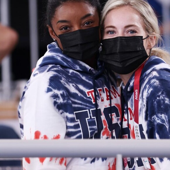 Simone Biles torceu por MyKayla Skinner nas Olimpíadas de Tóquio