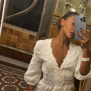 Dandara Mariana utilizou o Instagram para parabenizar Simone Biles pelo primeiro lugar. Ela publicou uma foto da atleta com a medalha de ouro em mãos